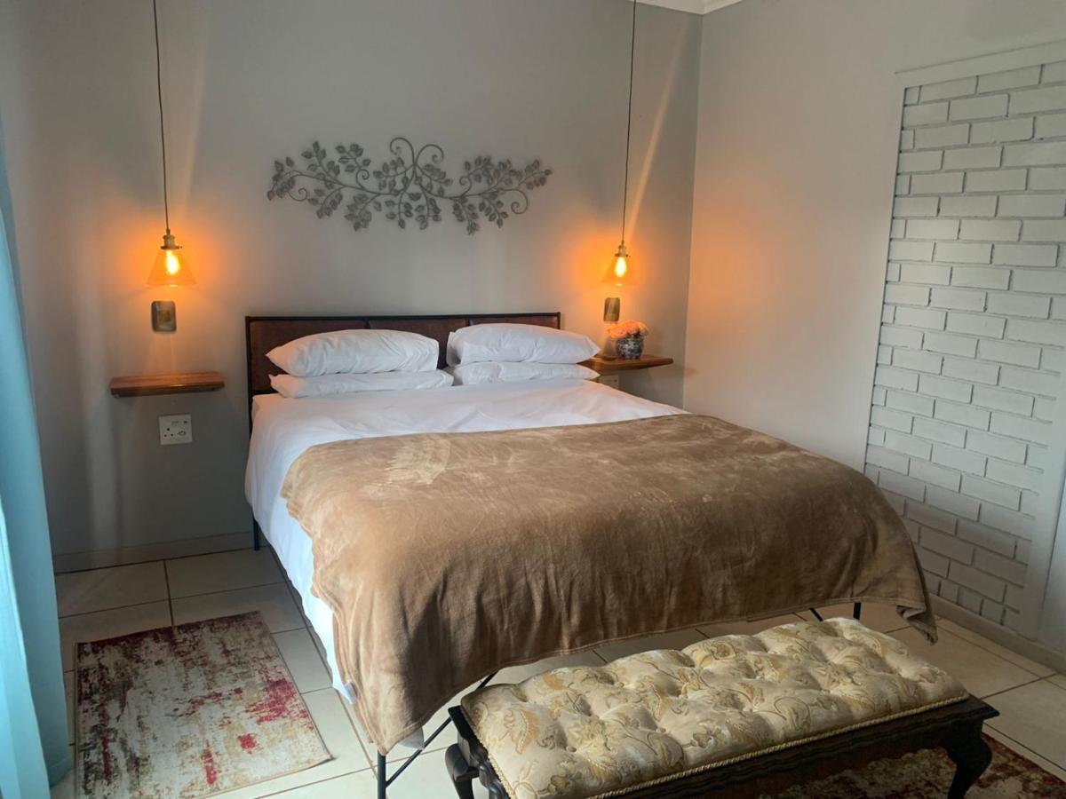 Douglas Villas Tzaneen Bagian luar foto