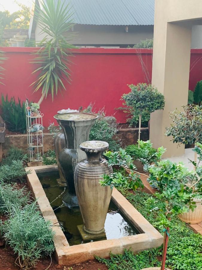 Douglas Villas Tzaneen Bagian luar foto